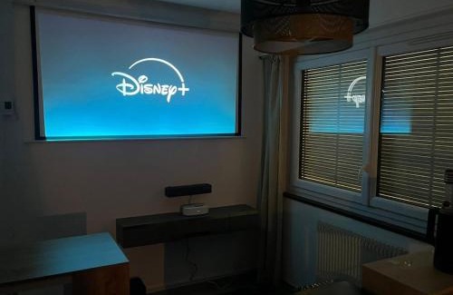 Annemasse Apartment | Pop corn Palace