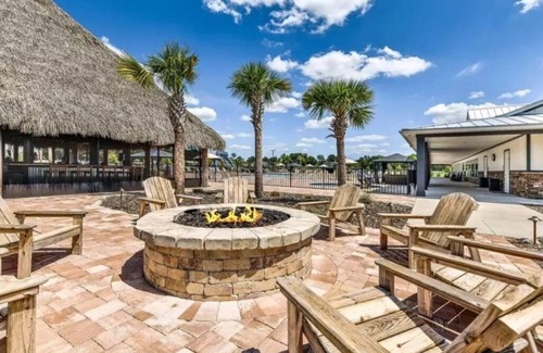 Fellowship House | Poppop's Rambler at Champions Run Luxury Resort