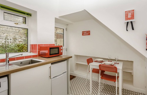 Skipton Cottage | PORRI NOOK, with a garden in Skipton