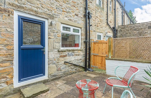 Skipton Cottage | PORRI NOOK, with a garden in Skipton