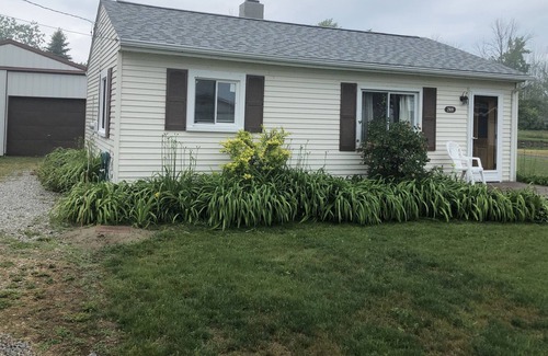 Harbor Beach House | Port Hope Hideway