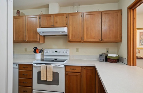 Port Ludlow Condo | Port Ludlow Resort condo with scenic views, pools, tennis, & covered patio