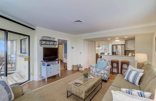 Isle of Palms Condo | Port O'Call E 204 - Great Ocean Views