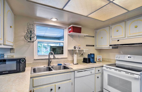 Port Saint Lucie House | Port St Lucie Vacation Home w/Lanai & Pool!