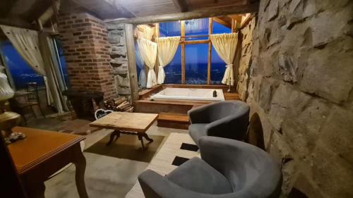 Igrejinha Cabin | Porta Garibaldi - Pousada e Cabanas