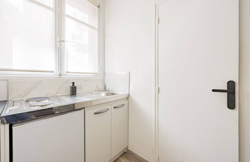 Porte-Dauphine Apartment | Porte Dauphine - Studio-Cozy-Paris16