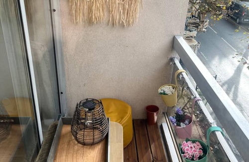 Vanves Apartment | Porte de Paris studio standing