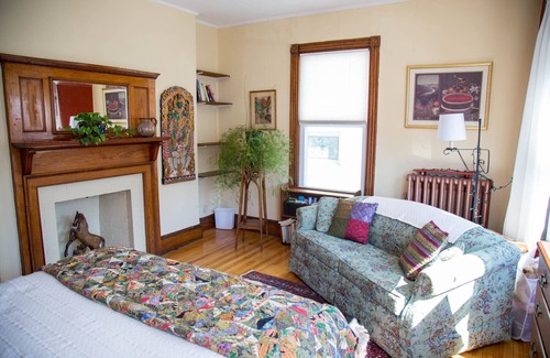 Munjoy Hill Bed & Breakfast | Portland B&B room - steps from Eastern Prom and beach and close to town too!