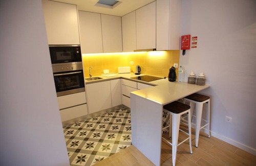 Santa Marinha Apartment | Porto Views & Wines II by Porto City Hosts