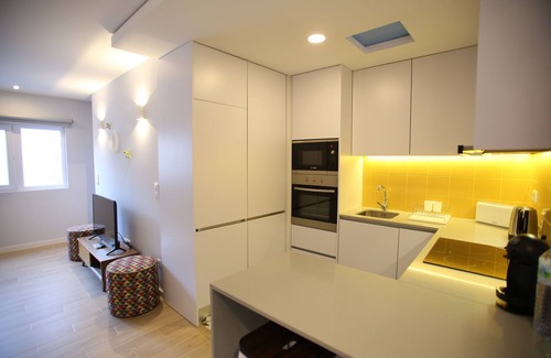 Santa Marinha Apartment | Porto Views & Wines II by Porto City Hosts