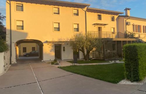 Roveredo in Piano House | Portone180 Guest House