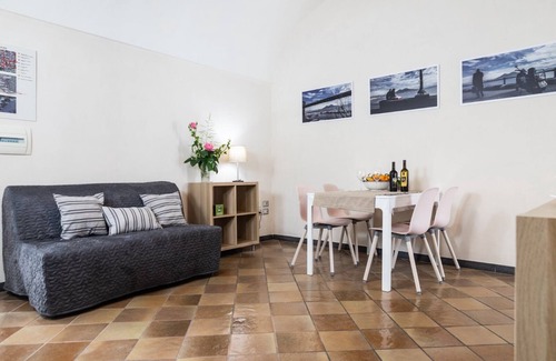 Mount Vesuvius - Pompei House | Portrait of Vesuvius