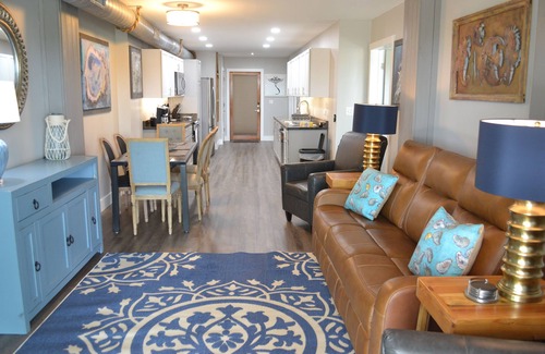 Sunbury Villa | Portside Cabin @ Sunbury Shipwatch