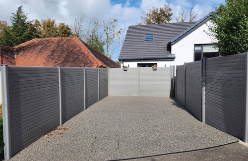 Bishopston Apartment | Portway Nook - 1 Bedroom Studio - Bishopston
