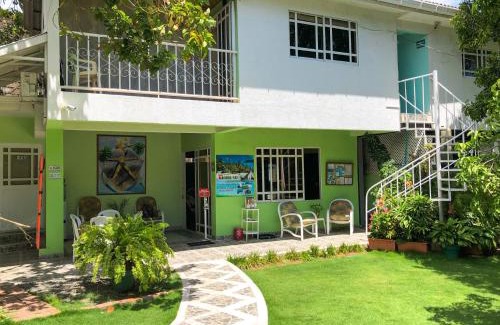 Punta Hansa Hotel | Posada Nativa Bernard Place