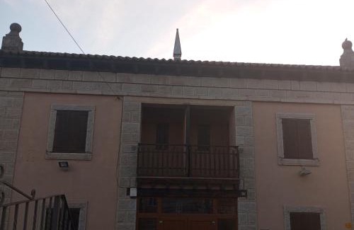 Robledillo de la Jara Hotel | Poseidon