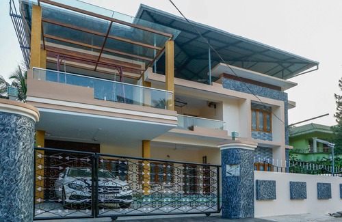 Thrissur House | Posh 4 BHK-FF at BELLJEM Homes in Housing colony close to city