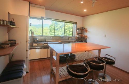 Myoko Ski Chalet | Powder Peaks Chalet