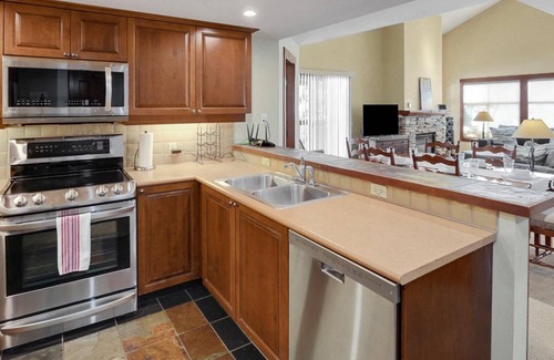 Salt Lake Mountain Resorts Condo | Powderhorn 302: Hidey Hole 10% off thru Nov!