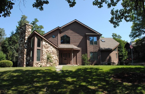 Powers Lake House | Powers Lake House- Sleeps 12: