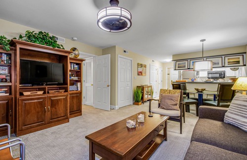 Pawleys Island Condo | PP 179-1 Sweet unit in Pawleys Plantation close to golf/shopping & more!