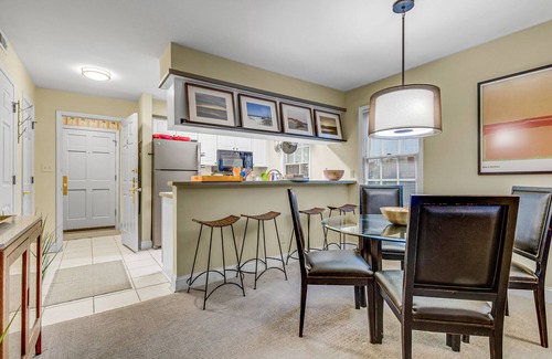 Pawleys Island Condo | PP 179-1 Sweet unit in Pawleys Plantation close to golf/shopping & more!