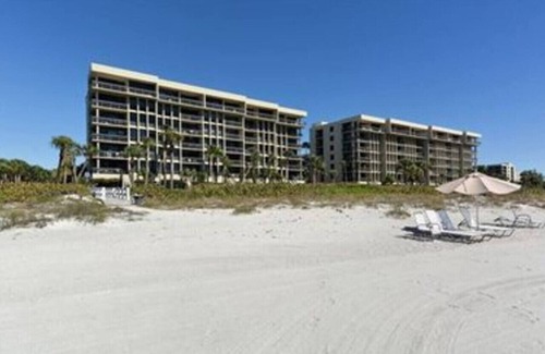 Longboat Key Apartment | Precise Realty presents Coastal Bliss on Longboat