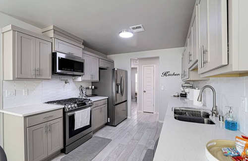 Biggs Field House | Prelaunch pricing - Book Now - NEW 4 Bed 2 Bath