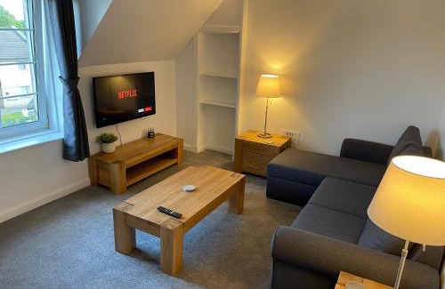 Uphall Apartment | Premier 3 Bed Flat D