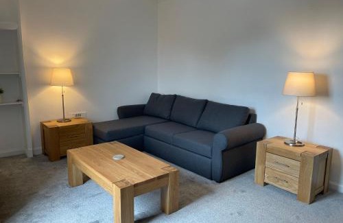 Uphall Apartment | Premier 3 Bed Flat D