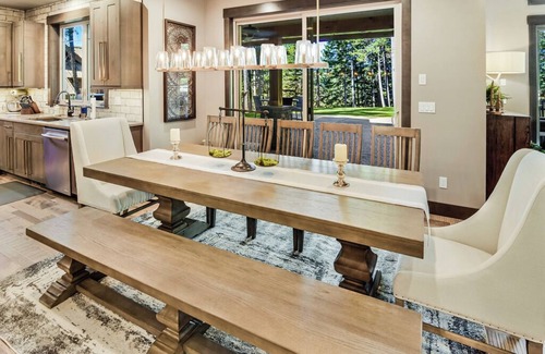 Cle Elum House | Premier 5-Star Home | Outdoor Bliss + Chef’s Kitchen & Discover More Within