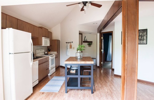 Osage Beach Villa | Premier Location! Villa in Tree Tops of Holiday Shores with boat slip!