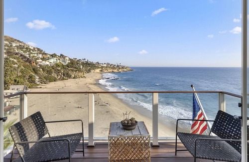 South Laguna House | Premier oceanfront residence, the perfect layout for a relaxed seaside escape.