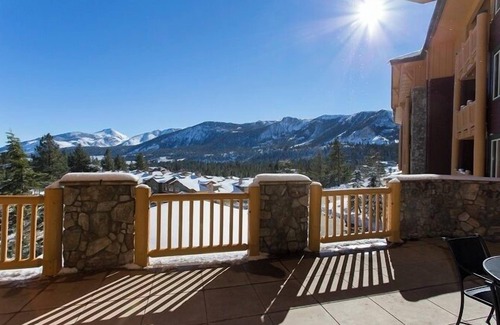 Mammoth Lakes Apartment | Premium 2 Bedroom 2 Bath Ski In Ski Out to Eagle Lifts