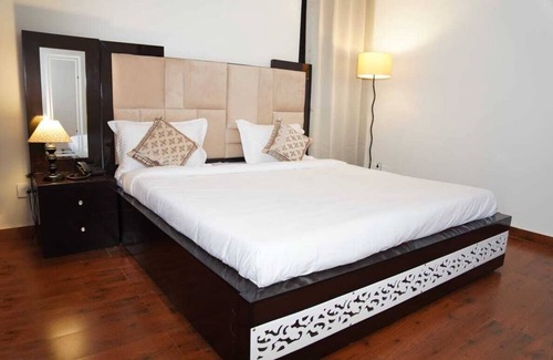 Green Park Apartment | Premium 3BHK Apartments with Balconies | Prime Location - Green Park Extension