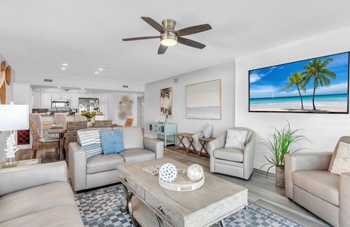 Clearwater Beach Condo | Premium Beachfront, Spectacular Views, Walk to Pier 60, Free Parking! ~ 201 Surfside