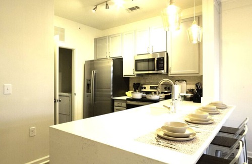 Cary House | Premium Lakeside Living