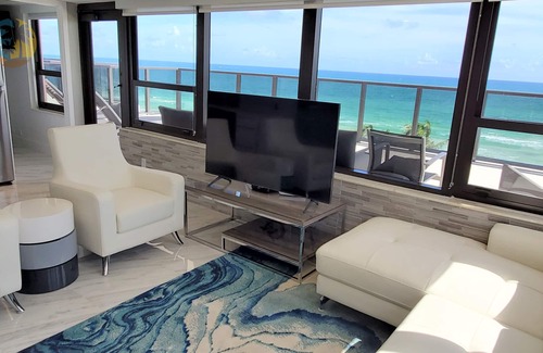 Miami Beach Apartment | Presidential Royale Direct Oceanfront BRAND NEW Apartment - 1001