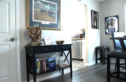 Prestonia House | PRESTON PLACE: Walk to Kentucky Expo Center! 4 Bedroom/2 Bath Home Sleeps 10