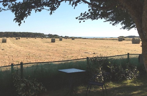 Sauzon House | PRETTY HOUSE VIEW ON FIELDS AND SEA IN SAUZON