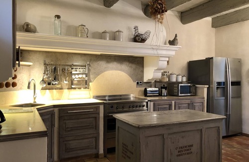 St.-Remy-de-Provence House | pretty mazet with swimming pool 2 steps from the village center