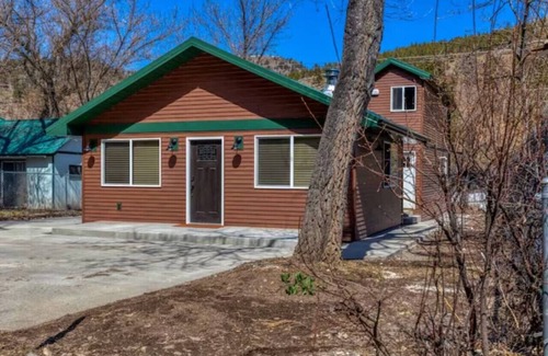 Wolf Creek House | Prickly Pear Studio Wolf Creek