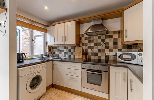 Newcastle Cottage | Priest Bridge Cottage - Newcastle