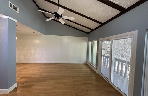 Barton Hills Condo | Prime Austin Condo - Ideal Living