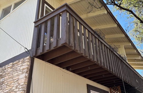 Barton Hills Condo | Prime Austin Condo - Ideal Living