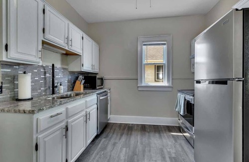 St. Cloud House | PRIME Granite City location/close to SCSU & DT