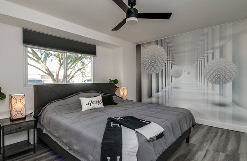 Scottsdale Estates Ten House | Prime Location! Modern & New! Swim, Play& Relax!
