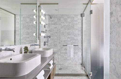 Tribeca Hotel | Prime Location! Relaxing unit, Close to Highline NYC & Strawberry Fields!