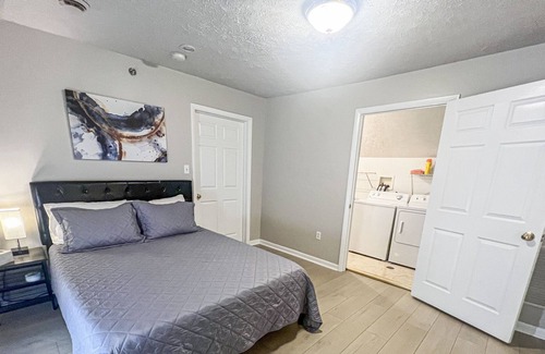 Ross Township Apartment | PRIME location w/Great Wifi and Free Parking!