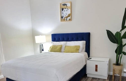 Seybold Villa | Prime Miami Location-Close to Teaching Hospital